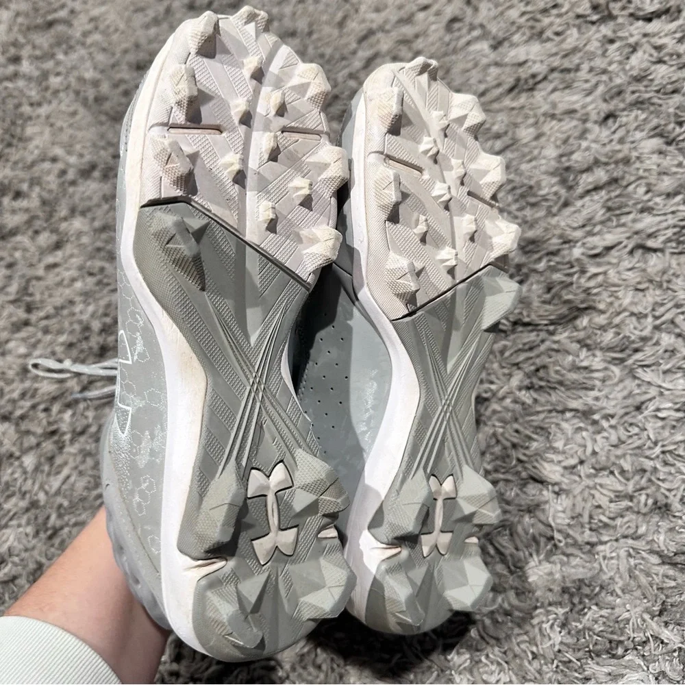 3/$15 Under Armour Harper 8 Low ST Baseball Cleats Light Gray Silver Shimmer - Picture 3 of 6